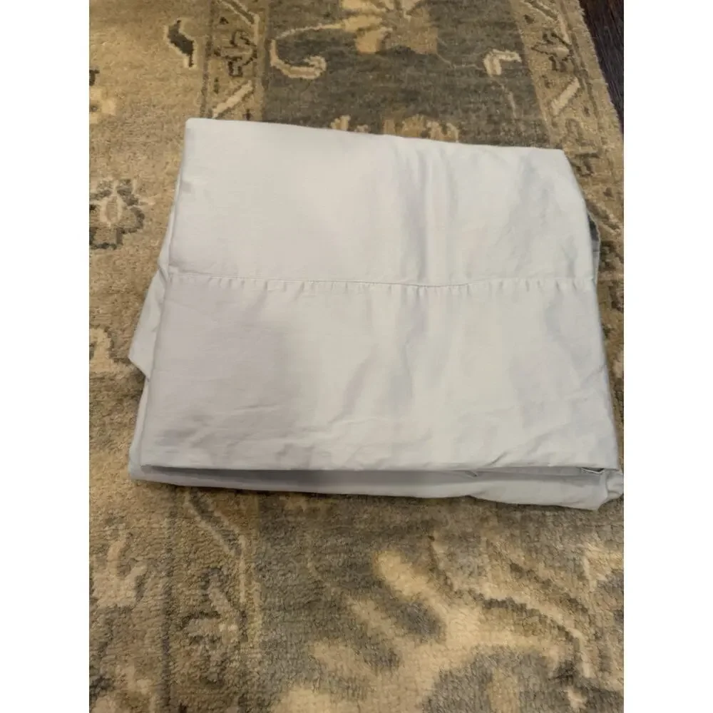 Boll & Branch King Flat Sheet Signature Fabric 100% Organic Cotton Light Gray